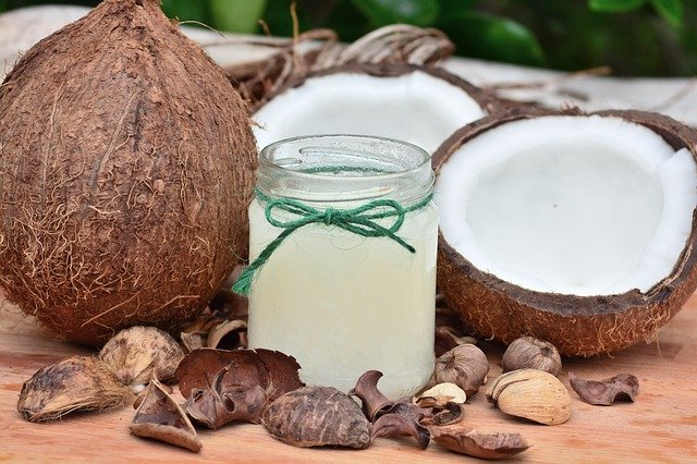 Bolehkah Ibu Hamil Minum Air Kelapa Muda Setiap Hari